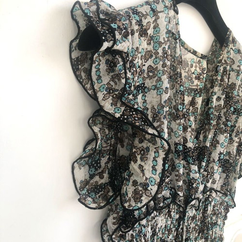 Boho summer top with smocked waist and ruffles, like new, size M