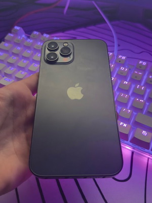 Iphone 12 Pro Max 128GB like new, black with case and screen protectors
