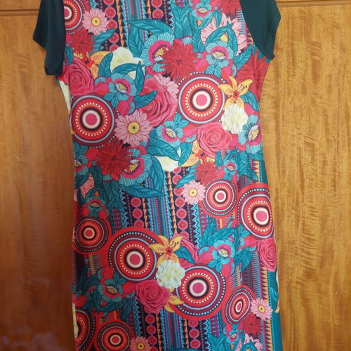 Smash colorful summer dress new, knee-length, asymmetric shoulders, size XL