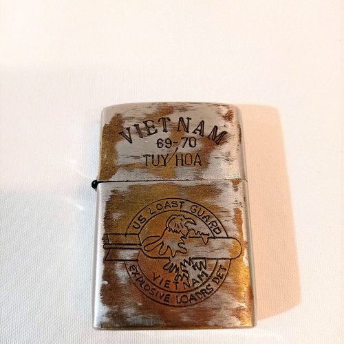 Zippo Vietnam War 1969 collectible like new with US Coast Guard emblem
