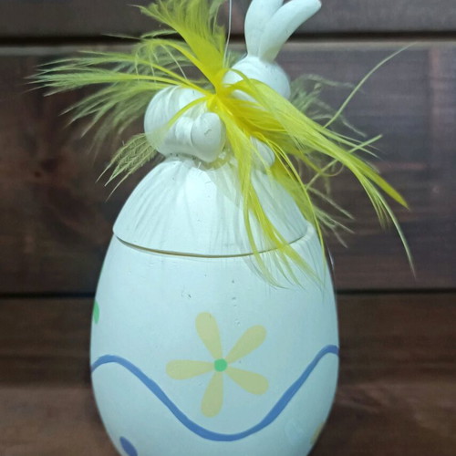 Easter snow globe and egg vintage set like new