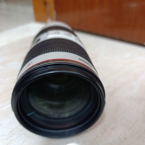 Cano EF 70-200 f/2.8 II lens