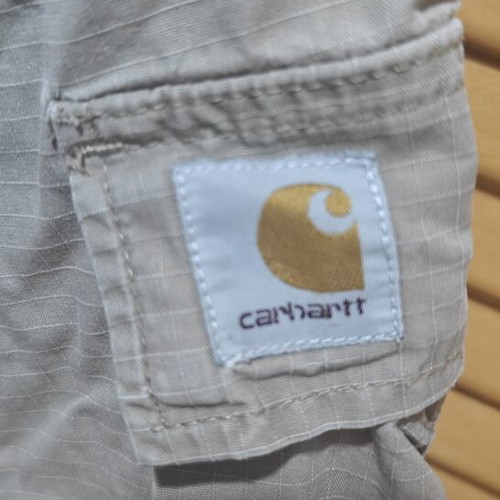 Carhartt WIP Cargo Shorts size 34 like new, beige