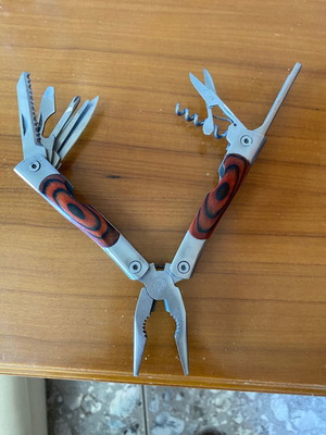 Multitool like new, excellent quality