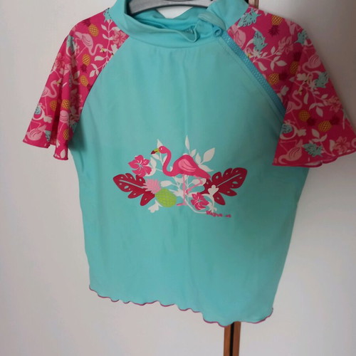 Sun protection shirt for girl 110 cm, like new, UPF 50+