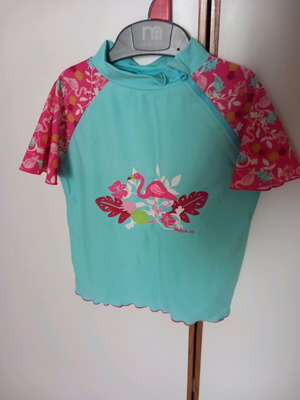 Sun protection shirt for girl 110 cm, like new, UPF 50+