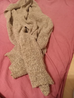 Scarf beige new, versatile for cold weather and accessories