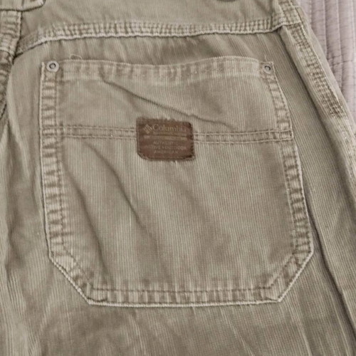 Columbia thin corduroy pants beige like new, size W30