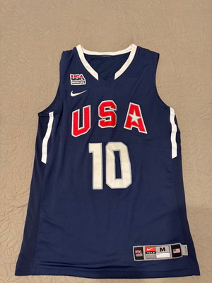 Kobe Bryant jersey like new
