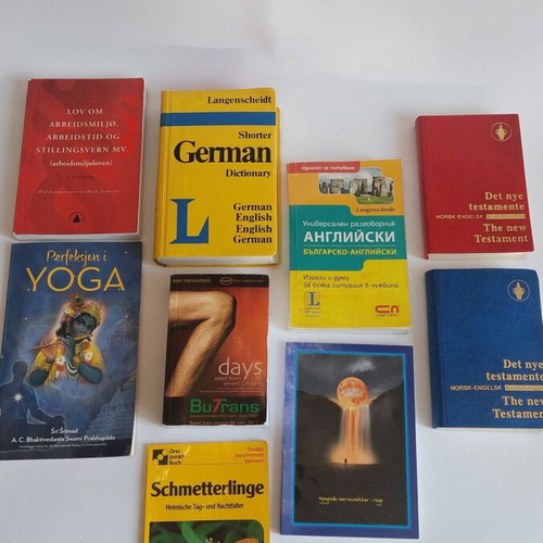 Books used, assorted language set