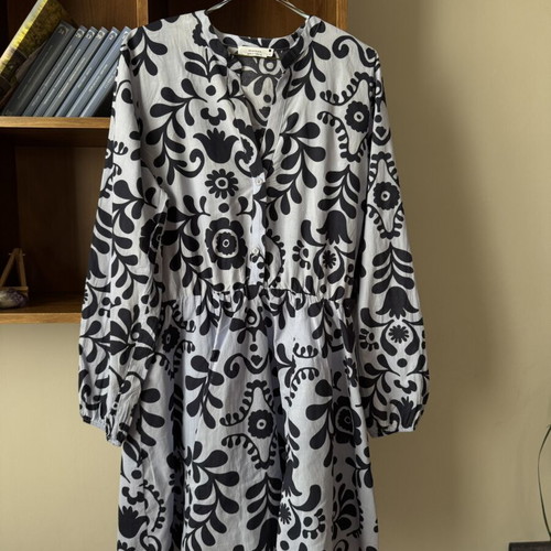 Reserved floral dress like new, size L 40 12, white and purple