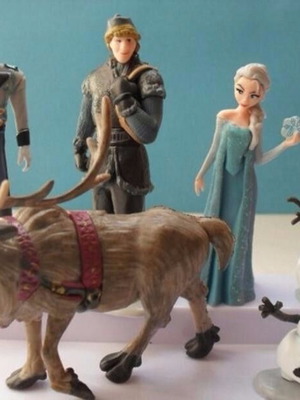 Disney Frozen figure set of 6, like new