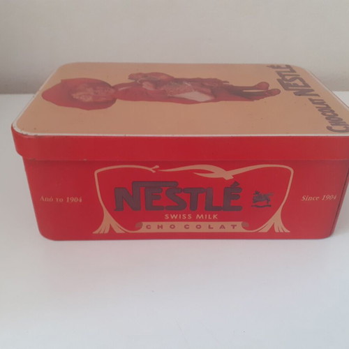 Chocolat Nestle tin box like new