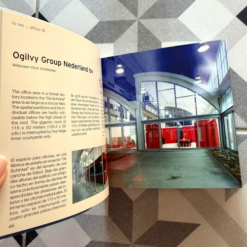 Amsterdam: Architecture & Design book like new, English