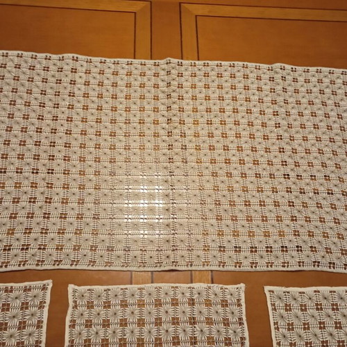 Handmade embroidery in excellent condition