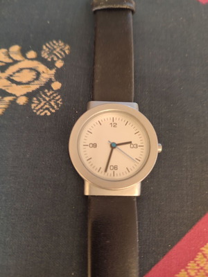 Women's watches used, white and silver, all working