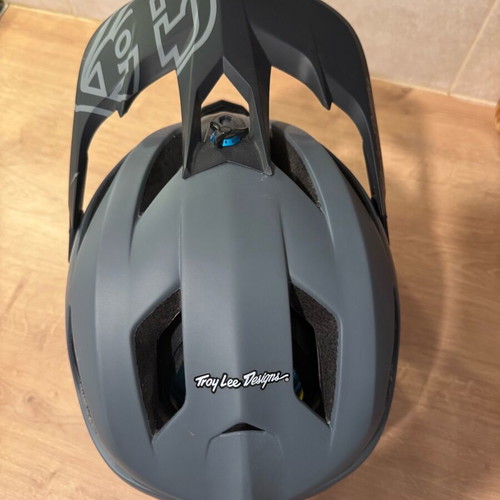 Troy LeeDesign Stage Helmet Stealth καινούργιο (M-L 57-59cm)