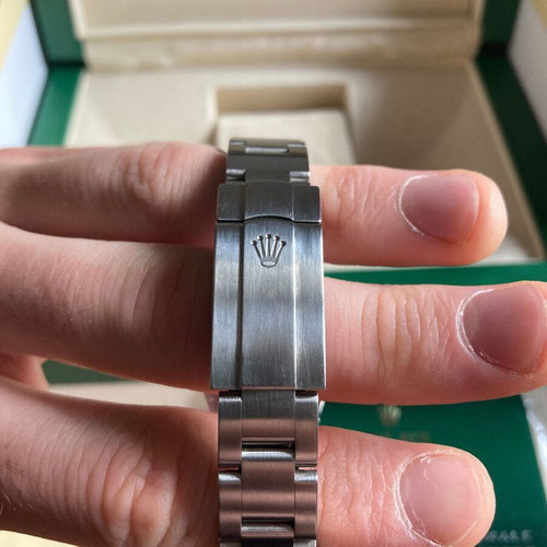 Rolex Datejust 31mm Red Face ladies watch like new with card