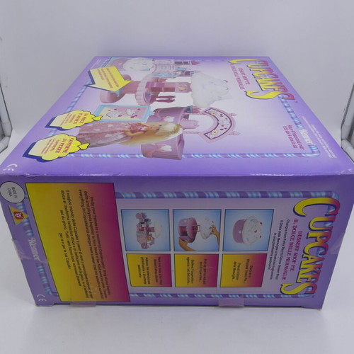 Cupcakes Dessert Shop Pie Set Kenner new
