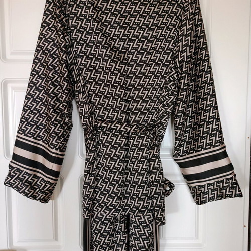 Lynne satin-look kimono set spring-summer unworn with detachable belt