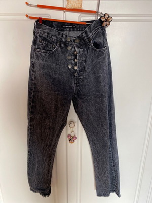 Salt and pepper jeans