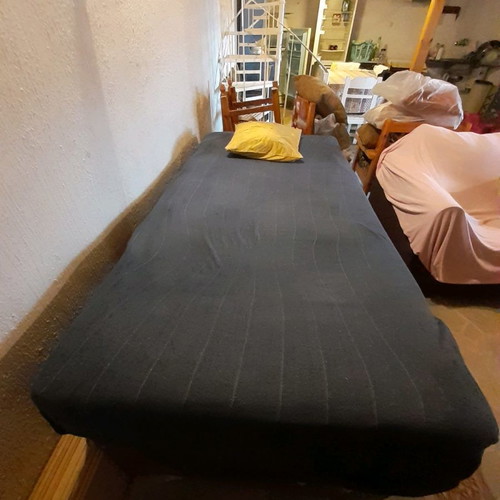 Trunk bed used with foam mattress