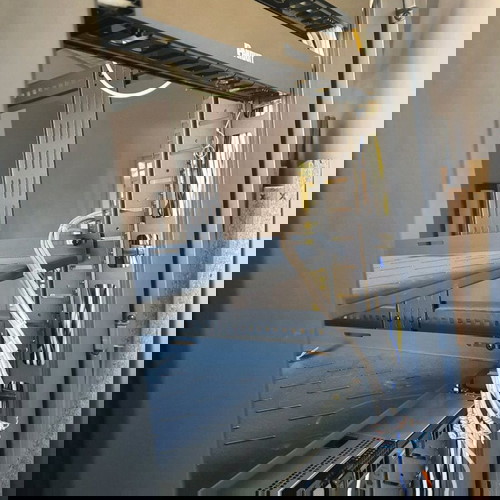 Καμπίνα Server Rack 42U 800mm x 2000mm x 960mm σαν καινούργιο με 4 σταθερά ράφια 1U Krone 80x100