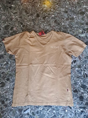 Short-sleeve beige shirt like new, size L