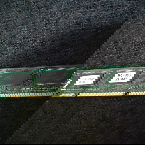 32MB - 100 MHZ - SD-RAM