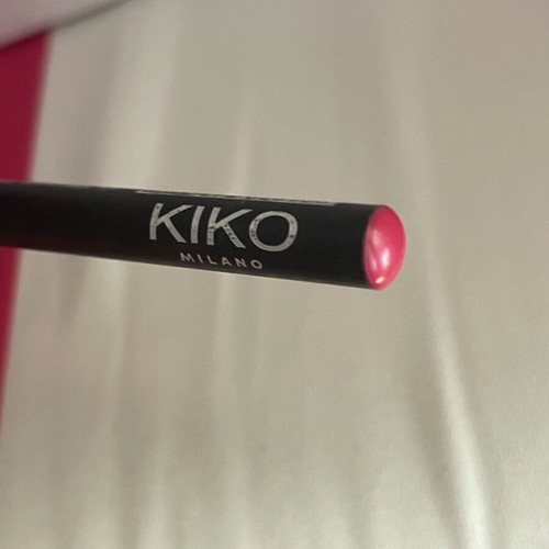 Kiko lip pencil number 522 new