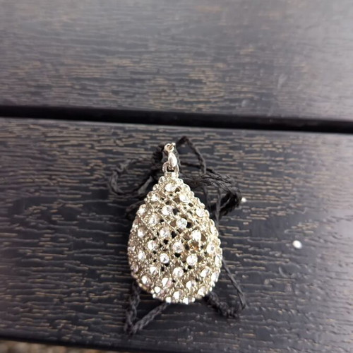Necklace like new, silver, beautiful shape