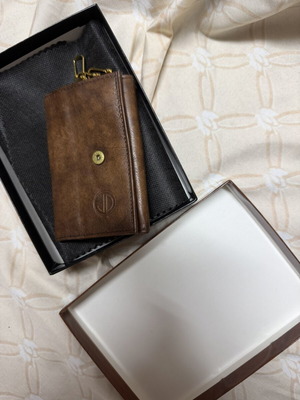 Key wallet, brown