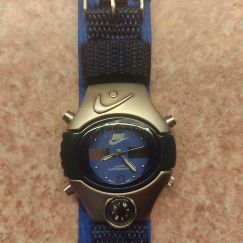 Nike Adventure Team Vintage Watch with Compass, like new