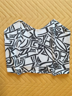 Corset bustier used, black and white geometric pattern, heart neckline, size XS/S