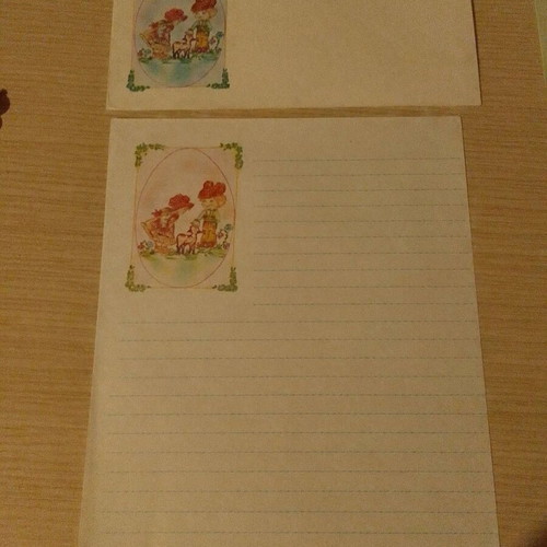 Letter writing set from the '80s-'90s like new, 2 sets