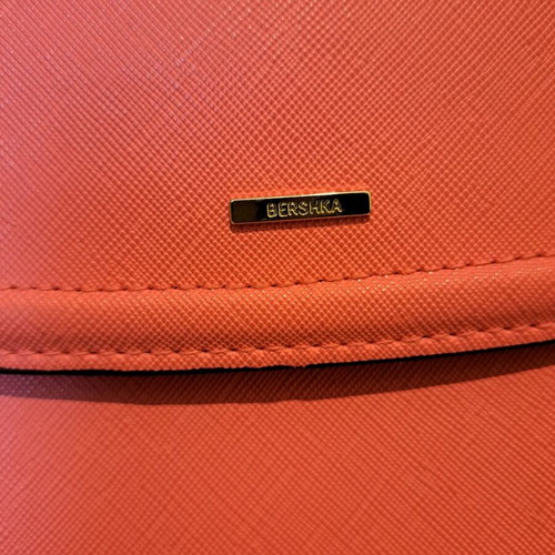 Bershka crossbody bag like new