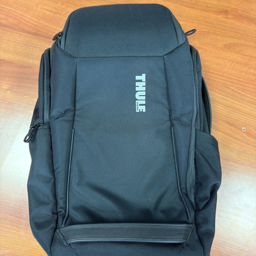 Thule Accent 28L Backpack black like new
