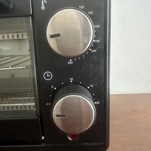 Mini oven Esperanza like new, small oven with tray and grill