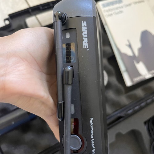 Shure Beta wireless microphone SM58 PGX2 with PGX4 transmitter