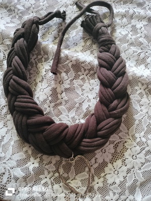 Joker fabric necklace with metal heart element like new, brown