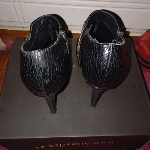Exe women's ankle boots with snake leather like new, size 39, black