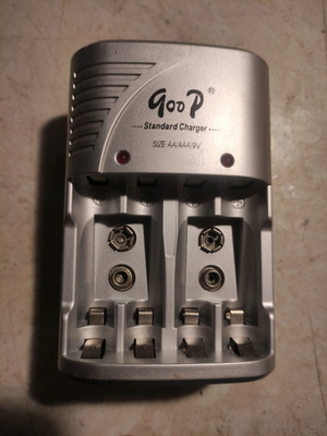 Battery charger used with USA power socket