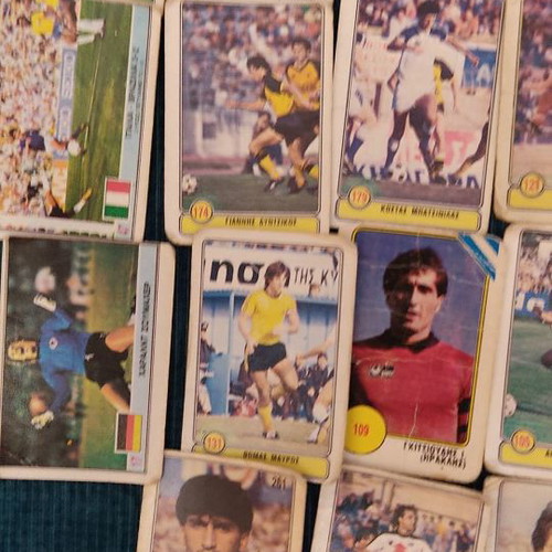 Football 85 and Mundial 82 stickers used, set of 78 pieces