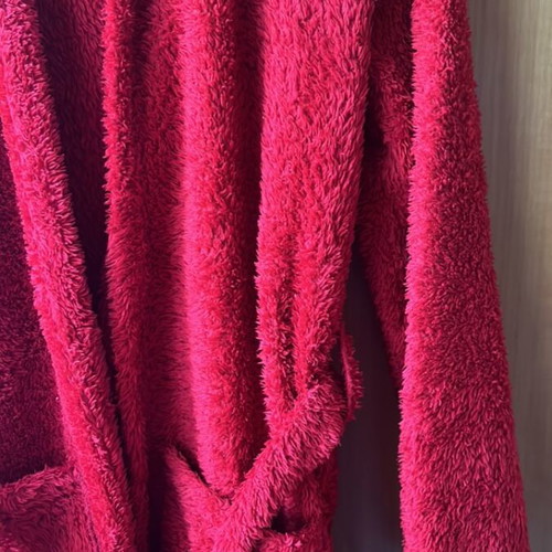 Fleece robe like new with belt, pockets and hood, red