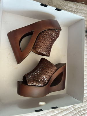 Jeffrey Campbell leather wedges size 40 new brown