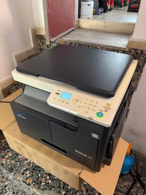 Konica Minolta bizhub 185 black and white laser photocopier like new