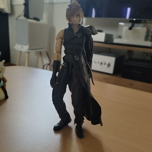 Final Fantasy VII figures used set with Cloud Strife, Tifa Lockhart, Sephiroth, Aerith