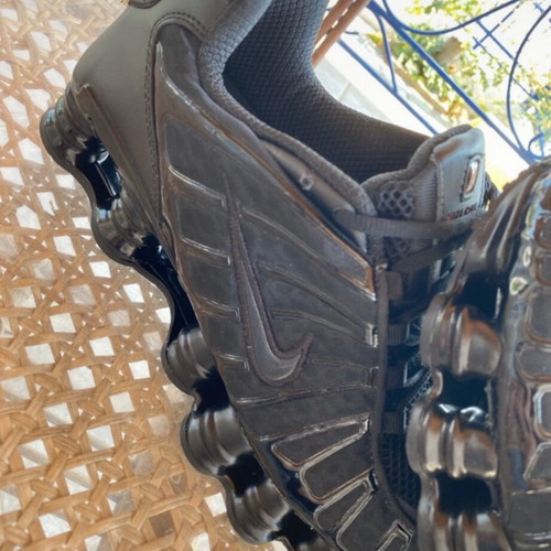 Nike Shox sneakers, black, size 46