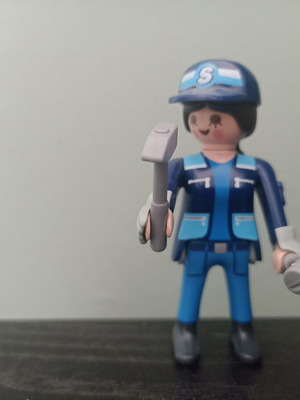 Playmobil φιγούρα της σειράς 18 σαν καινούργιο