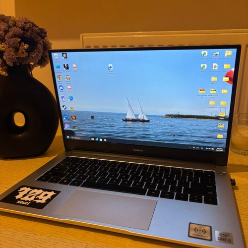 Huawei MateBook D 14 laptop, Intel Core i5, 8GB RAM, 512GB SSD